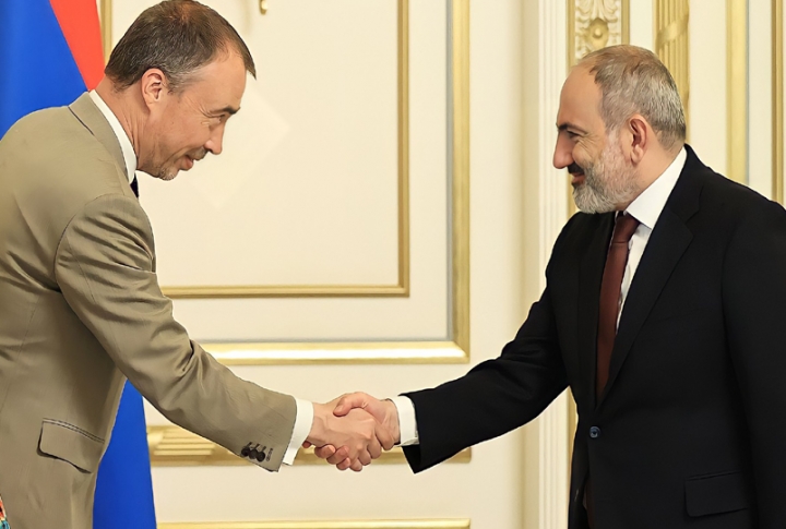 Армяне Карабаха должны стать частью решения конфликта, считает спецпредставитель ЕС. 