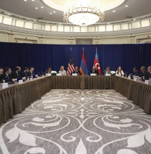 Глава МИД РА: Азербайджан должен вывести свои ВС с территории Армении