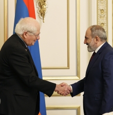 Пашинян на встрече с конгрессменами США подчеркнул важность безопасности армян в Арцахе