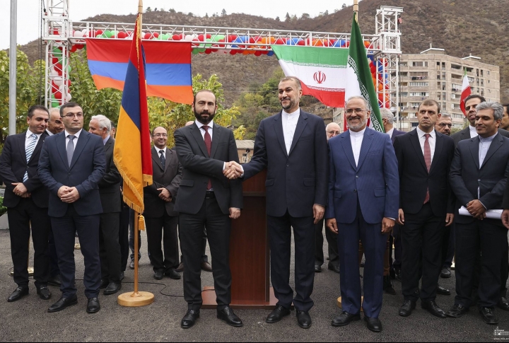 Глава МИД ИРИ: Иран считает безопасность Армении своей безопасностью