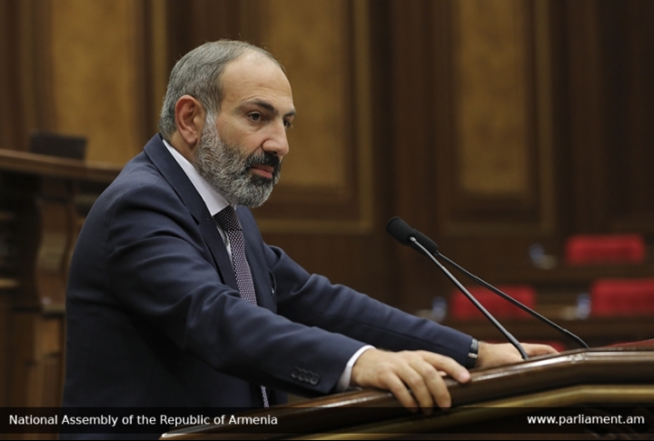 Пашинян заявил о необходимости диалога между Арцахом и Азербайджаном