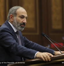 Пашинян заявил о необходимости диалога между Арцахом и Азербайджаном