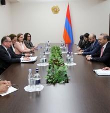 Секретарь СБ Армении принял главу миссии ЕС