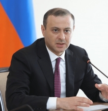 На Армению оказывается давление по вопросу вхождения в Союзное государство, заявил Секретарь СБ РА