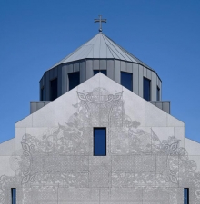 Армянская церковь в Техасе победила в голосовании «Здание 2022 года в США»