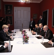 Главы правительств Армении и Литвы обсудили отношения РА-ЕС