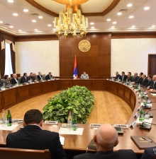 Президент Арцаха отстранил Рубена Варданяна от должности госминистра