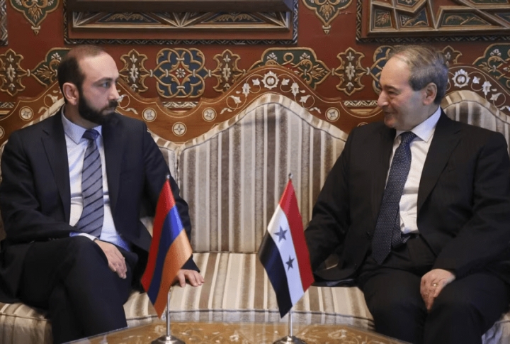 Арарат Мирзоян прибыл в Сирию с гуманитарной помощью