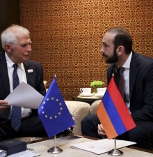 Мирзоян на встречах с Боррелем и Лавровым обсудил блокирование Лачинского коридора