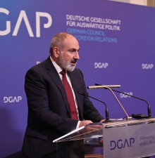 Пашинян: Азербайджан проводит политику этнической чистки в отношении армян Нагорного Карабаха