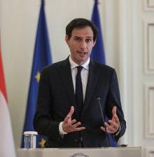 Глава МИД Нидерландов: ЕС призывает Азербайджан вывести свои ВС с территории Армении