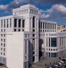 Ереван подтвердил договоренность о встрече глав МИД Армении и Азербайджана