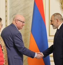 Премьер-министр Армении принял заместителя председателя комиссии ПАСЕ