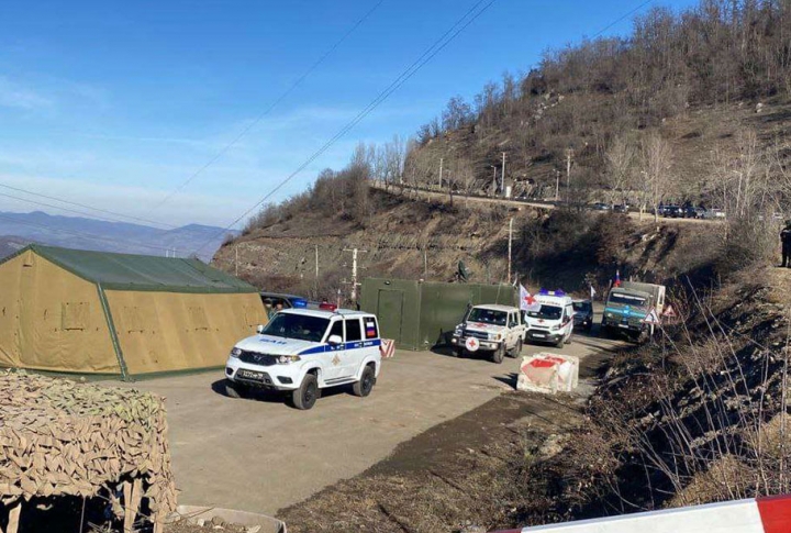 Информационный штаб Арцаха: Азербайджан запретил все перевозки по Лачинскому коридору