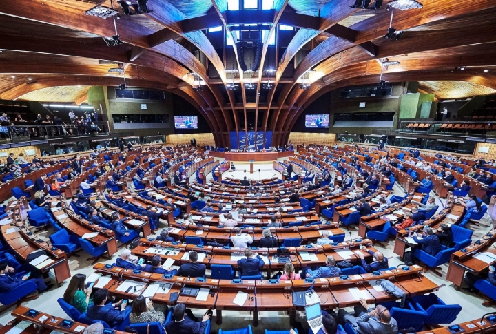 ПАСЕ приняла резолюцию, призывающую Баку обеспечить свободу передвижения через Лачинский коридор