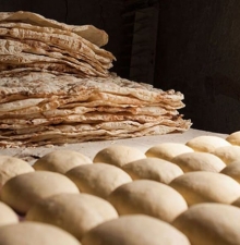 Лаваш, матнакаш и женгялов хац вошли в рейтинг Tasteatlas лучших хлебных лепешек мира