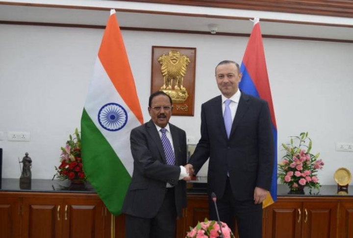 Секретарь СБ Армении провел встречу с советником премьер-министра Индии в Дели