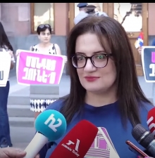Группа женщин вышла на акцию протеста против политики правительства Армении в отношении Арцаха