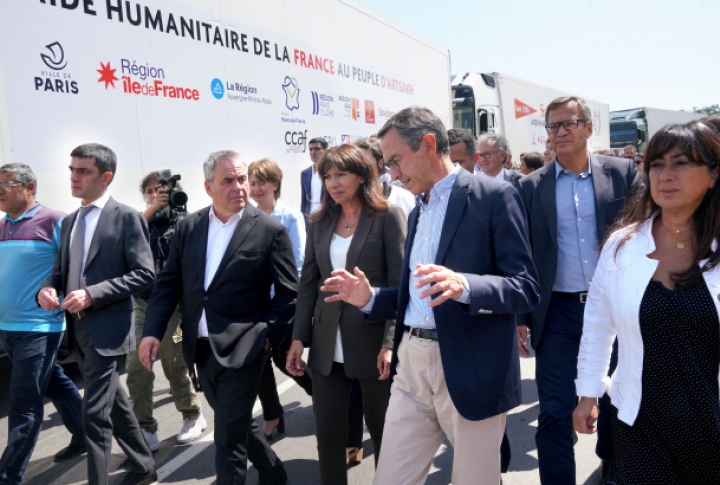 Глава МИД Арцаха представил политическую и гуманитарную ситуацию мэру Парижа