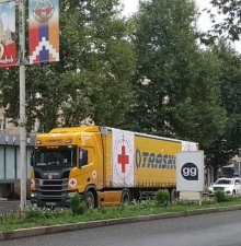 Российский грузовик с гуманитарной помощью прибыл в Степанакерт по Агдамской дороге