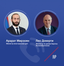Глава МИД Армении обсудил агрессию Азербайджана в Арцахе со своим британским коллегой