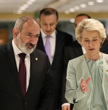 Премьер-министр Армении провел ряд встреч на полях саммита в Гранаде: резюме