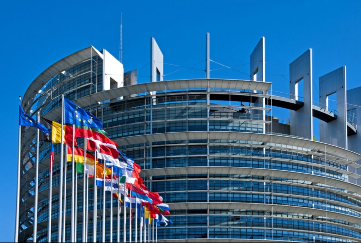 Европарламент призвал к целевым санкциям против лидеров Азербайджана