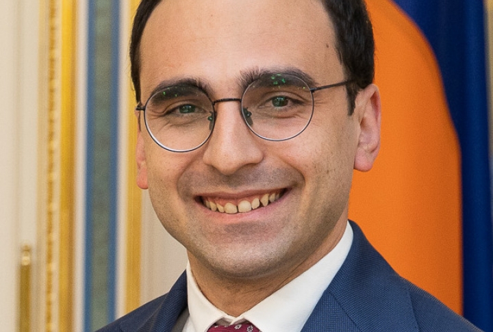 Тигран Авинян избран новым мэром Еревана