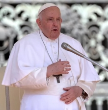 Папа Римский привлек внимание к гуманитарному кризису в Нагорном Карабахе