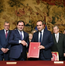 Армения должна быть в состоянии оборонять себя - министр вооруженных сил Франции