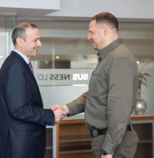 Киев настроен на укрепление отношений с Арменией - Андрей Ермак