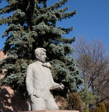 Чаренцаван - город переселенцев