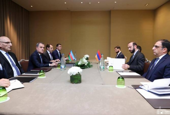 Armenian, Azerbaijani foreign ministers meet in Geneva