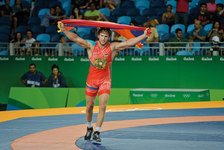 25 YEARS OF INDEPENDENCE: FROM FOREIGN AFFAIRS TO SPORTS