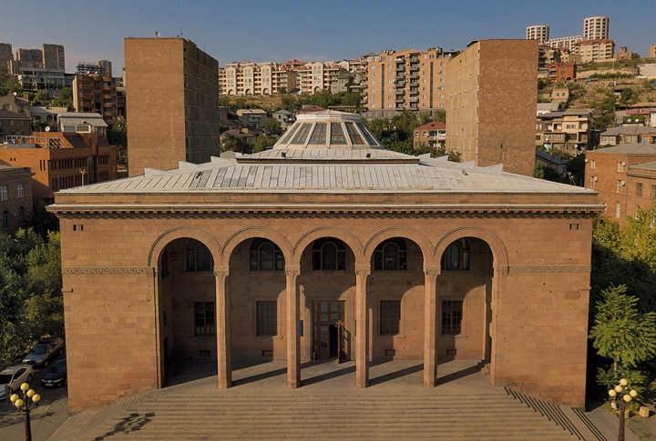 Bringing Future Closer: Science in Armenia under Communism